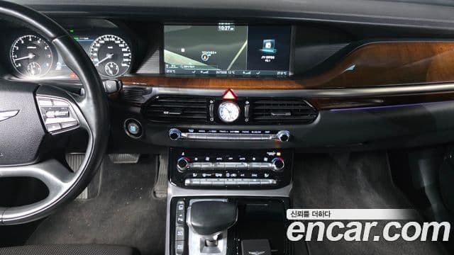 Genesis EQ900 Prestige, 2016 14