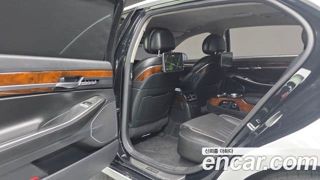 Genesis EQ900 Prestige, 2016 17