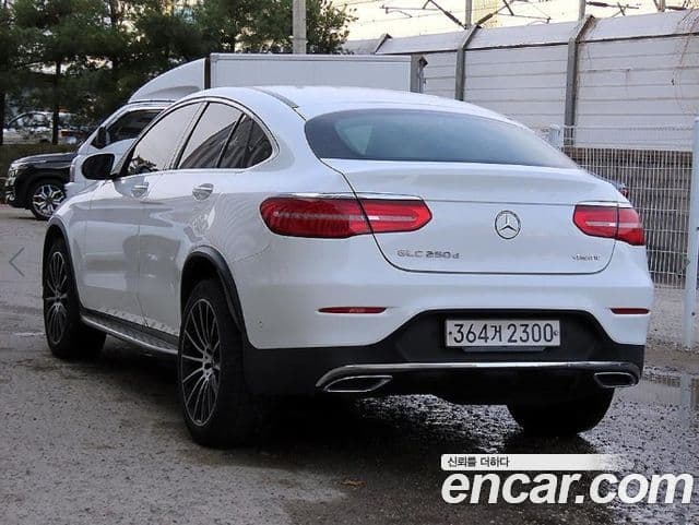 Mercedes-Benz GLC-класс X253 GLC220 d 4MATIC Premium купе, 2018 2