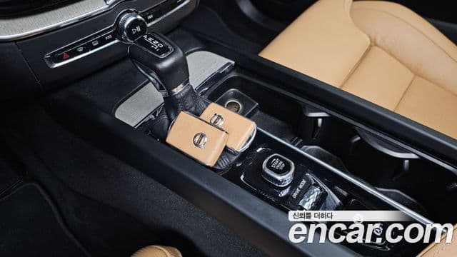 Volvo XC60 2세대 T6 Inscription, 2020 9