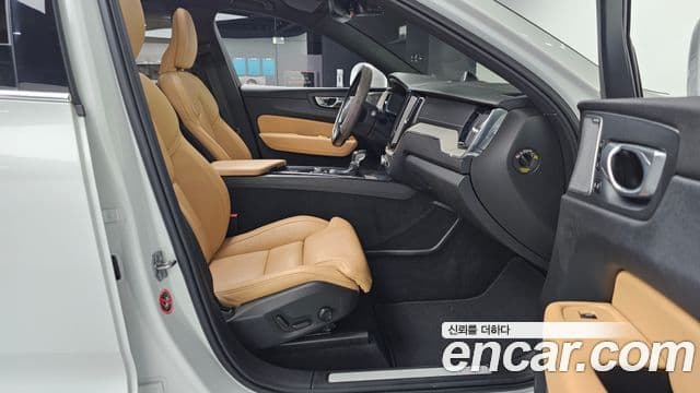 Volvo XC60 2세대 T6 Inscription, 2020 11