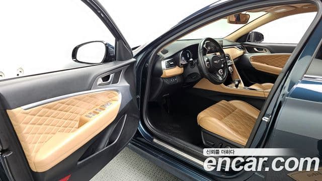 Genesis The / новый New G70 슈팅브레이크, 2023 10