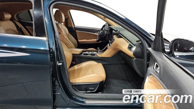 Genesis The / новый New G70 슈팅브레이크, 2023 11