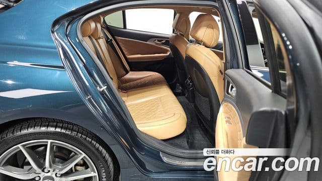 Genesis The / новый New G70 슈팅브레이크, 2023 12