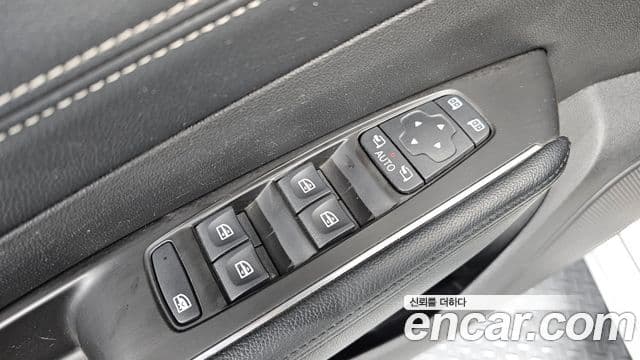 Renault Korea(Samsung) SM6 2.0 LPe LE (для людей с инвалидностью), 2017 12