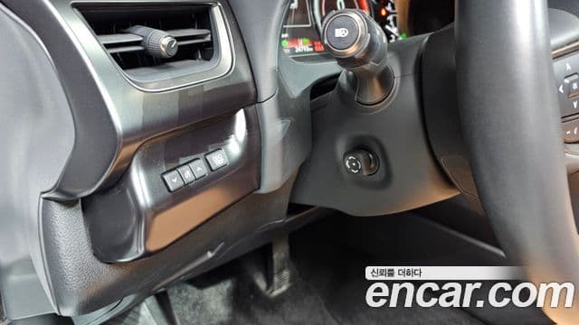 Lexus UX250h, 2024 18