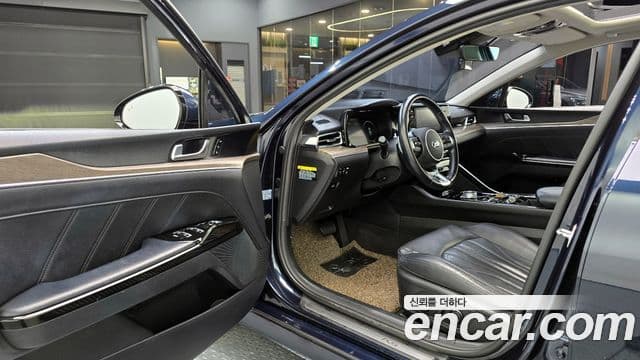 Kia K5 3세대 Signature, 2020 11