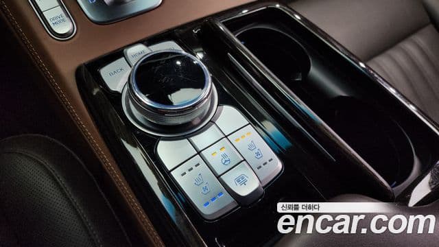 Genesis G90 Premium Luxury, 2021 17