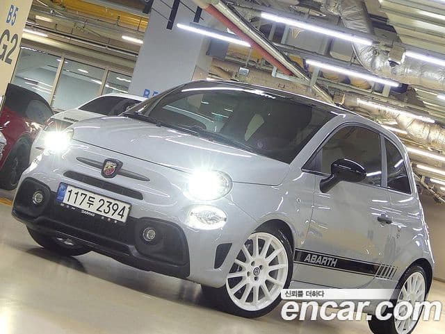 Fiat 500 Abarth, 2020 все фото