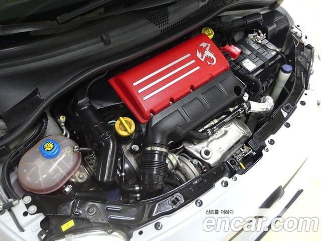 Fiat 500 Abarth, 2020 13