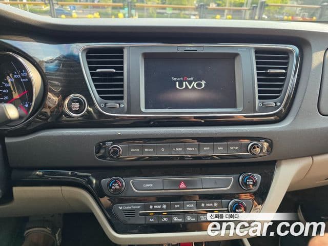 Kia The / новый New Carnival Prestige, 2019 13