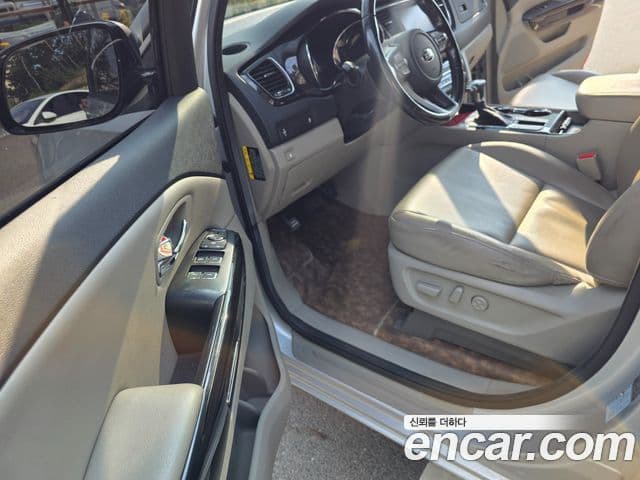 Kia The / новый New Carnival Prestige, 2019 17