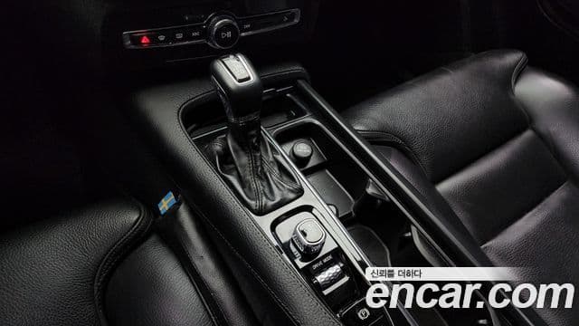 Volvo XC90 2세대 T6 Momentum, 2018 9