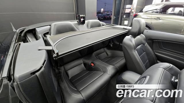 Ford Mustang кабриолет, 2022 12