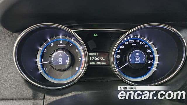 Hyundai Sonata The / новый 브릴리언트 Premium, 2013 8