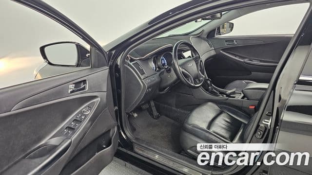Hyundai Sonata The / новый 브릴리언트 Premium, 2013 10