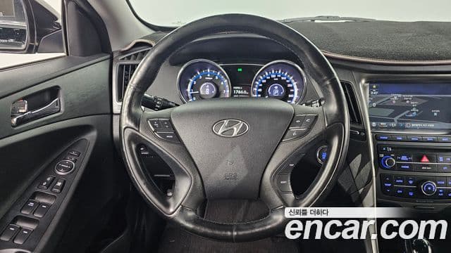 Hyundai Sonata The / новый 브릴리언트 Premium, 2013 13