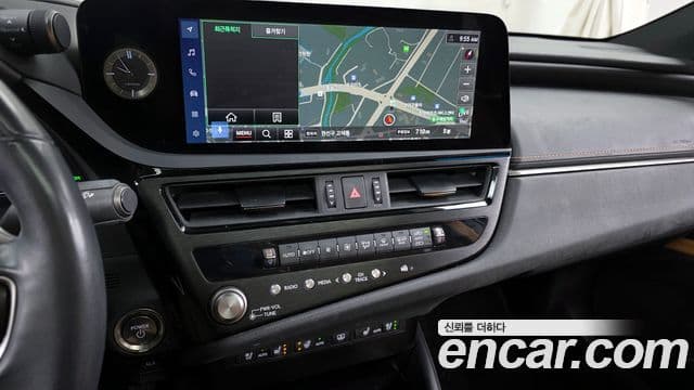 Lexus ES300h 7세대 Luxury Plus, 2023 14