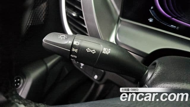 Kia The / новый New Seltos Prestige, 2023 19