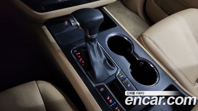 Kia The / новый New Carnival Luxury, 2019 9