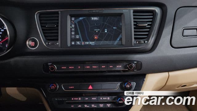 Kia The / новый New Carnival Luxury, 2019 15