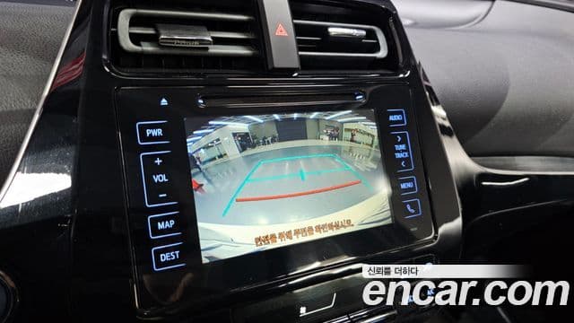 Toyota 프리우스 4세대 1.8 E, 2016 15