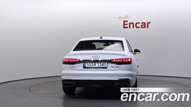 Audi A4 (B9) Premium, 2023 4