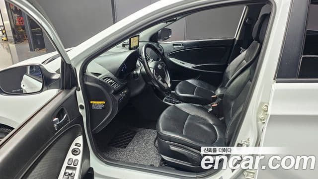 Hyundai Accent(новый кузов / новое поколение) Premium, 2014 10