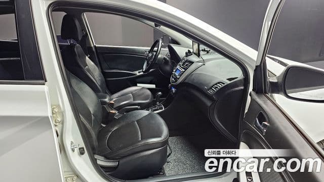 Hyundai Accent(новый кузов / новое поколение) Premium, 2014 11