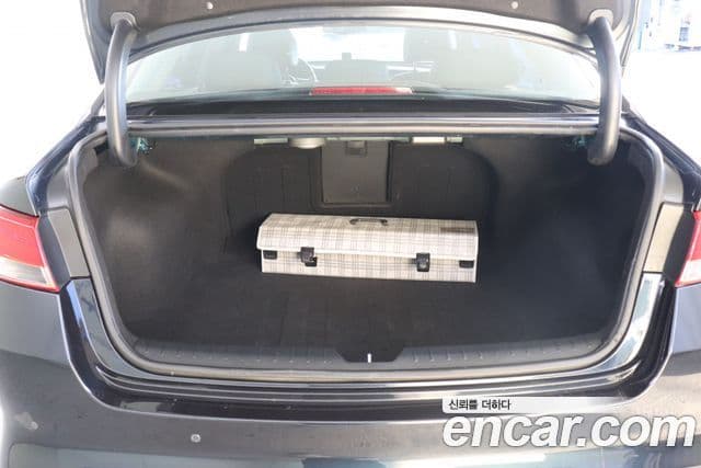 Kia K5 2세대 Prestige, 2016 17