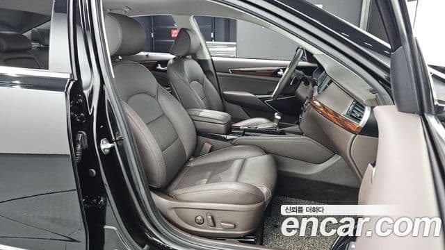 Kia All New K7 3.3 GDI Limited Plus, 2017 10