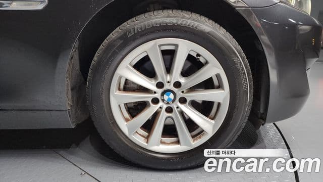 BMW 5시리즈 (F10), 2010 все фото