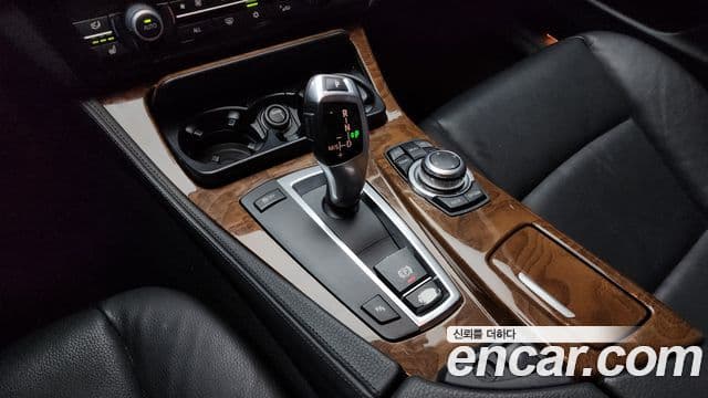 BMW 5시리즈 (F10), 2010 9