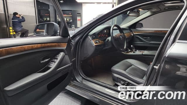 BMW 5시리즈 (F10), 2010 10