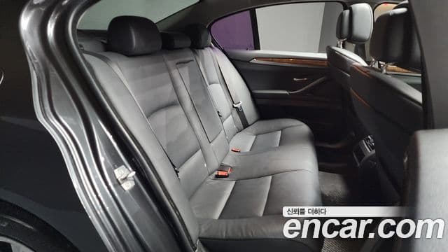 BMW 5시리즈 (F10), 2010 12