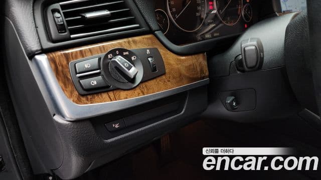 BMW 5시리즈 (F10), 2010 18