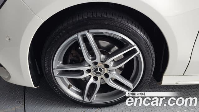 Mercedes-Benz CLA-класс C117 AMG Line, 2018 все фото