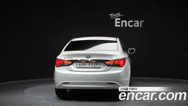 Hyundai Sonata The / новый 브릴리언트 LPI Smart(для людей с инвалидностью), 2014 4