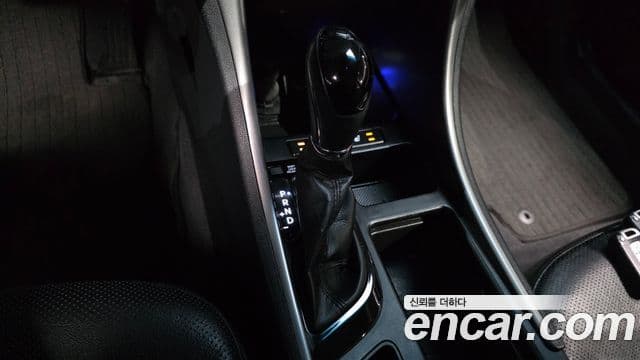 Hyundai Sonata The / новый 브릴리언트 LPI Smart(для людей с инвалидностью), 2014 9