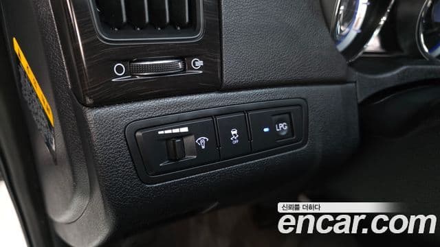 Hyundai Sonata The / новый 브릴리언트 LPI Smart(для людей с инвалидностью), 2014 14