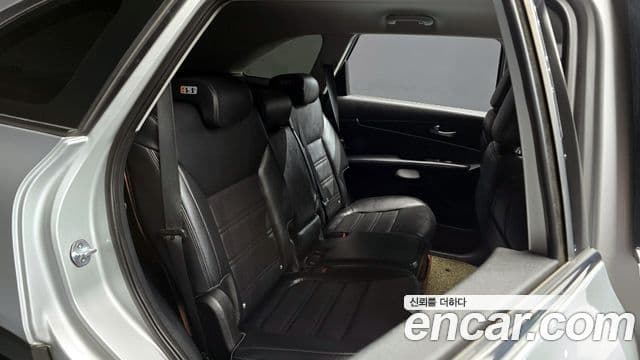 Kia All New Sorento Luxury, 2015 12