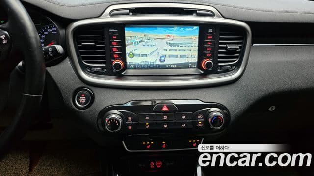 Kia All New Sorento Luxury, 2015 17