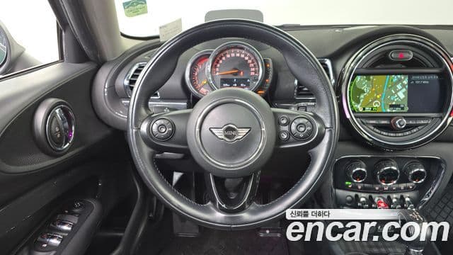 Mini Cooper S 클럽맨 2세대, 2016 13