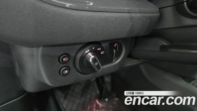 Mini Cooper S 클럽맨 2세대, 2016 18