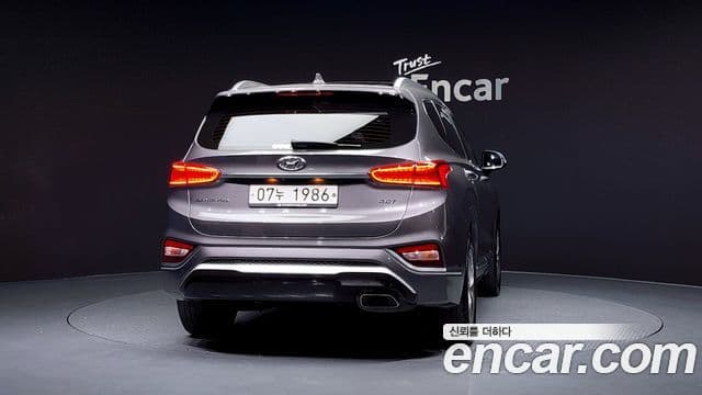 Hyundai Santa Fe TM Inspiration, 2019 4