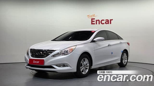 Hyundai YF Sonata чёрный, 2011 1