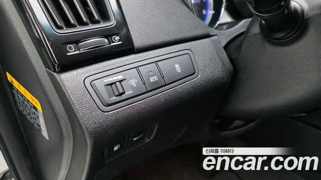 Hyundai YF Sonata чёрный, 2011 12