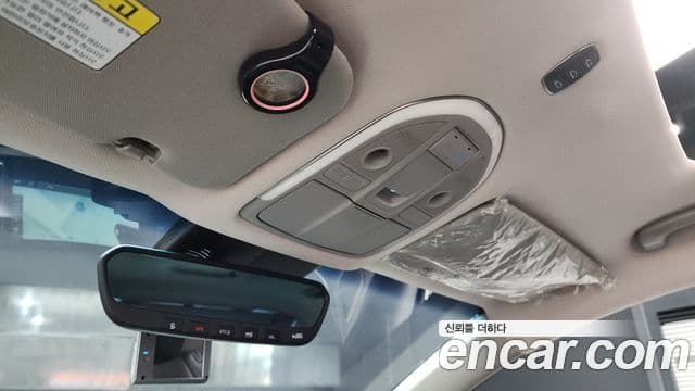 Genesis G80 Premium Luxury, 2018 18