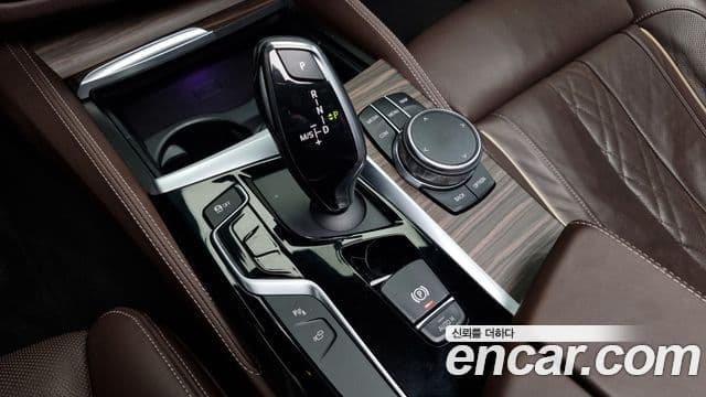 BMW 5시리즈 (G30) 530i M Sport Plus, 2018 9