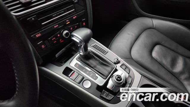 Audi New A4 B8, 2014 9